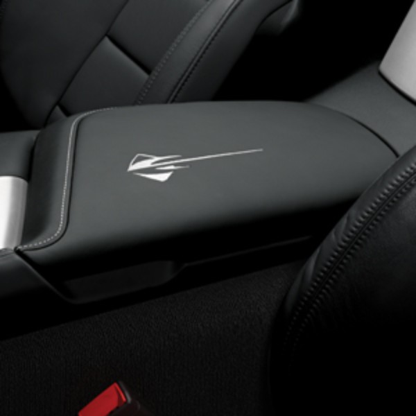 2015 + Corvette Stingray Center Console Lid, Stingray Logo, Black